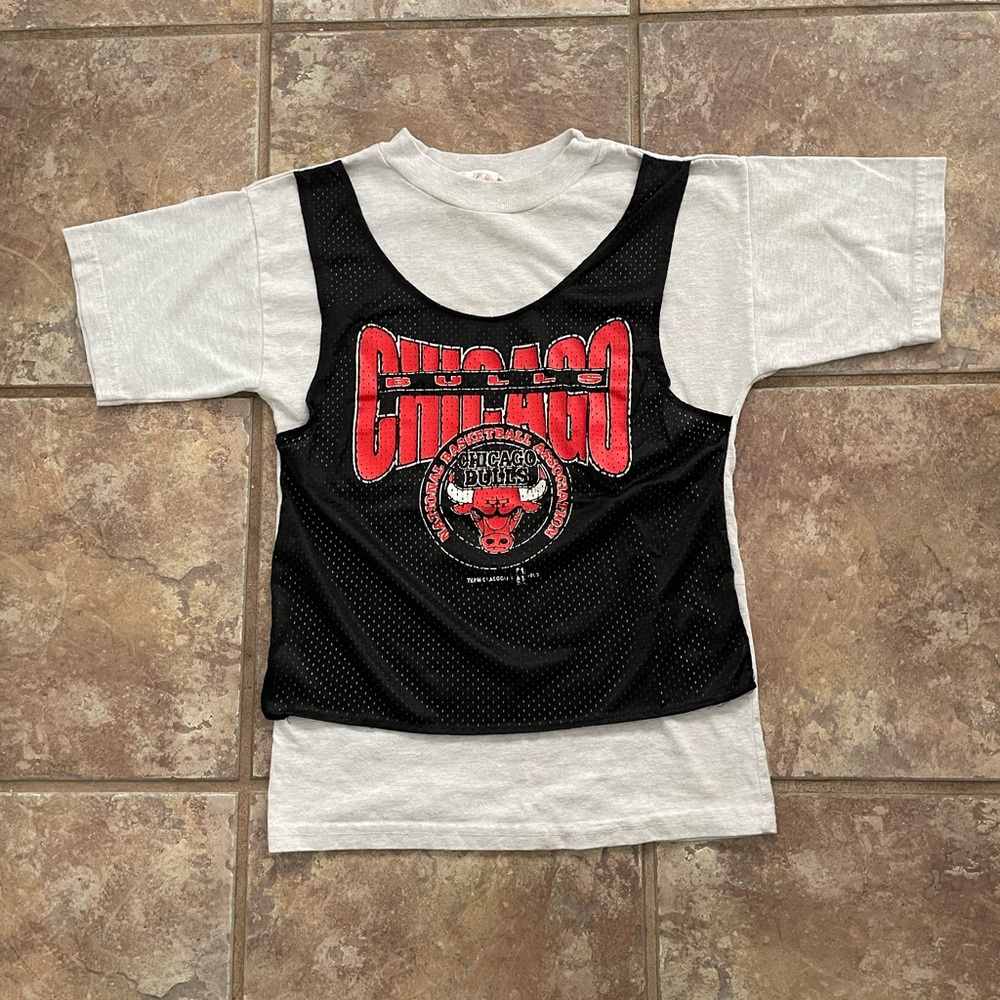 Vintage Chicago Bulls boys shirt